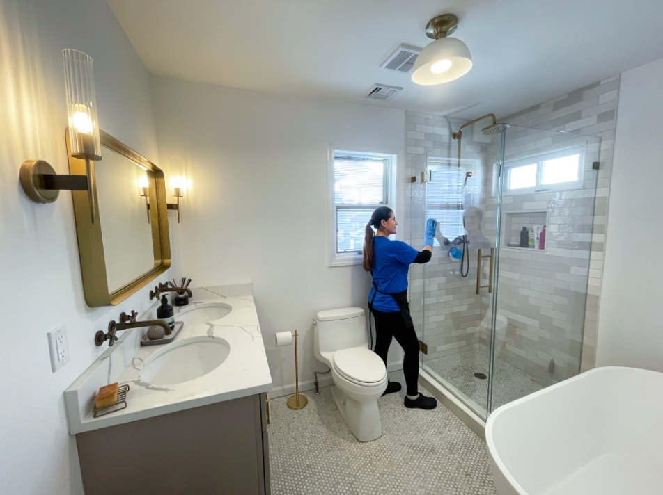 Step-1-Apartment-Cleaning